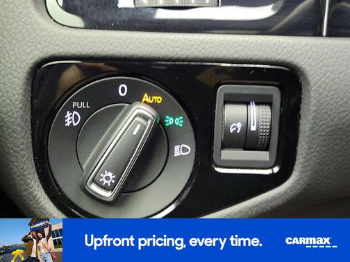 2019 Volkswagen Golf GTI SE