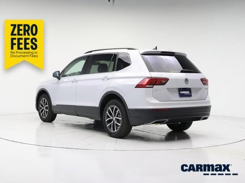 Gray 2019 Volkswagen Tiguan SE
