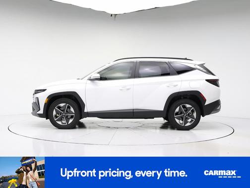 White 2025 Hyundai TUCSON SEL Convenience
