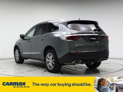 2022 Buick Enclave Essence