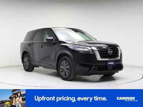 2023 Nissan Pathfinder S