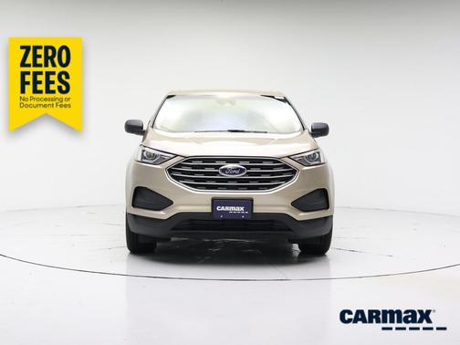 Gold 2020 Ford Edge SE