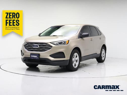 Gold 2020 Ford Edge SE