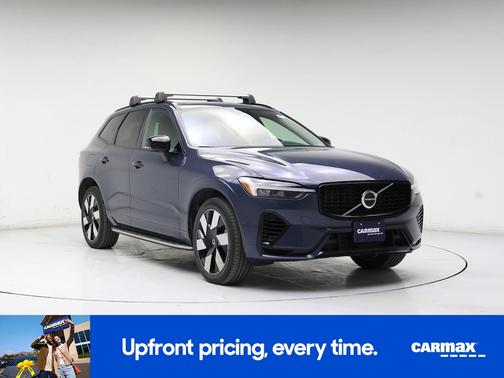 2024 Volvo XC60 Recharge Plug-In Hybrid T8 Plus Dark Theme