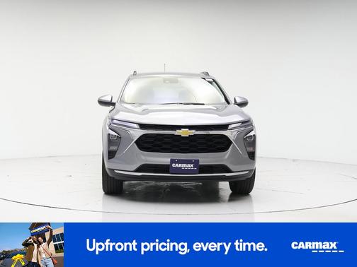 Gray 2025 Chevrolet Trax LT