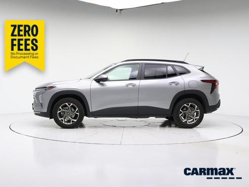 Gray 2025 Chevrolet Trax LT