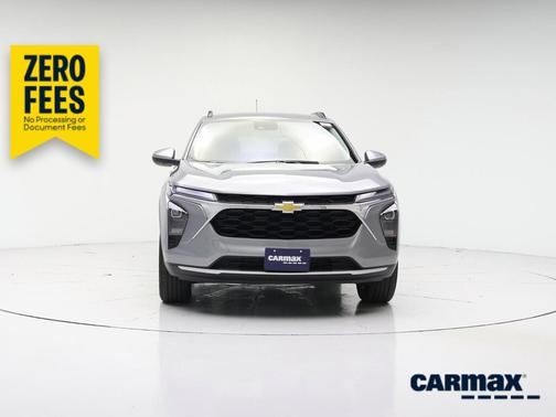 Gray 2025 Chevrolet Trax LT