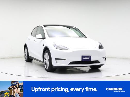 White 2023 Tesla Model Y