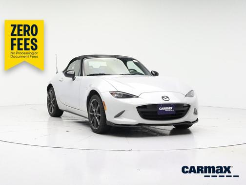 White 2017 Mazda MX-5 Miata Club