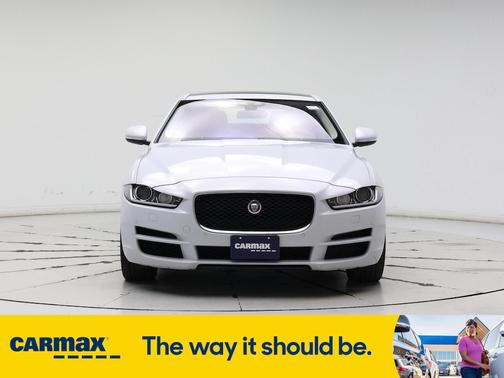 2018 Jaguar XE Prestige