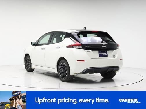 White 2023 Nissan Leaf SV Plus