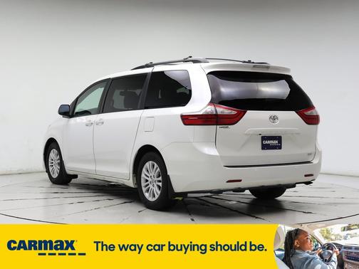 2017 Toyota Sienna XLE