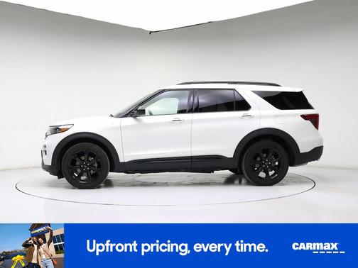 White 2024 Ford Explorer ST-Line