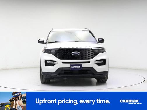 White 2024 Ford Explorer ST-Line