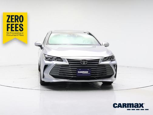 Silver 2019 Toyota Avalon XLE