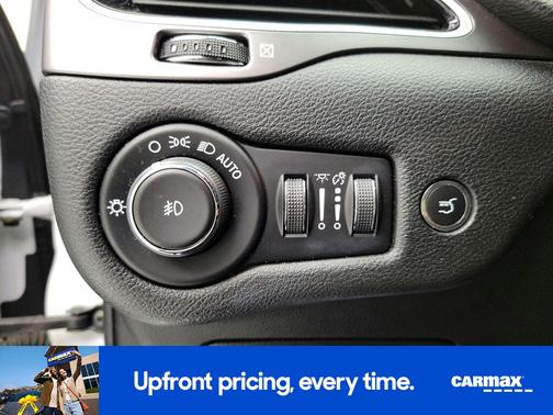 White 2020 Jeep Cherokee Limited