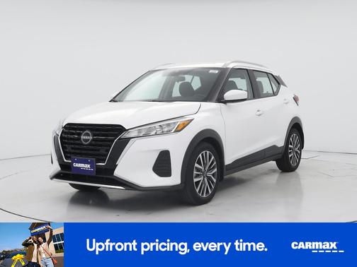 White 2024 Nissan Kicks SV