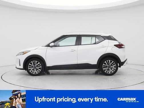 White 2024 Nissan Kicks SV