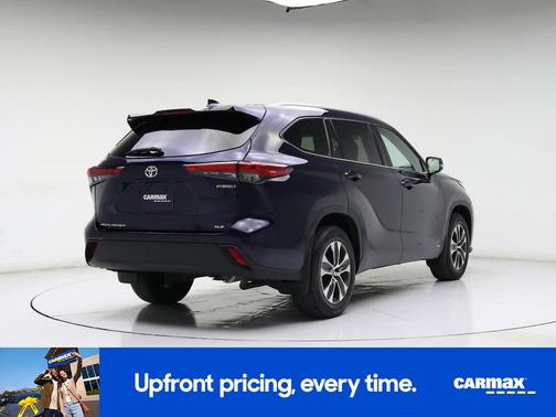 2022 Toyota Highlander Hybrid XLE