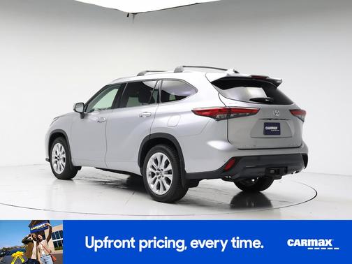 Silver 2023 Toyota Highlander Limited