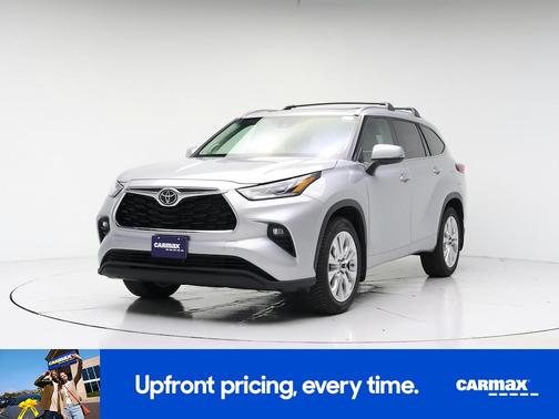 Silver 2023 Toyota Highlander Limited