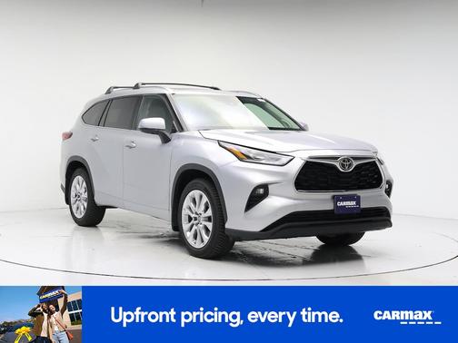 Silver 2023 Toyota Highlander Limited