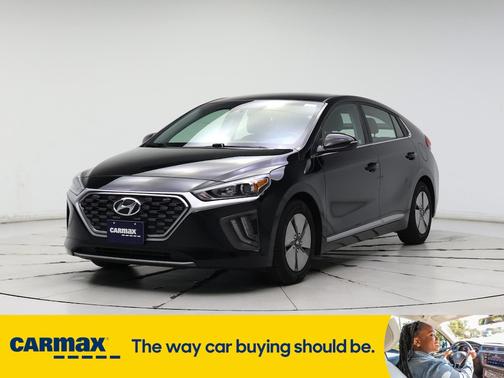2022 Hyundai IONIQ Hybrid SE
