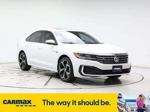 2021 Volkswagen Passat R-Line
