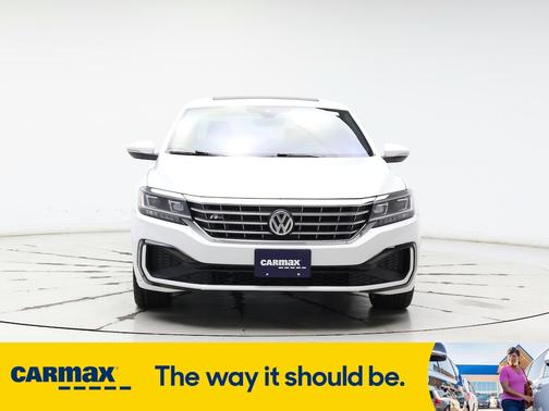 2021 Volkswagen Passat R-Line