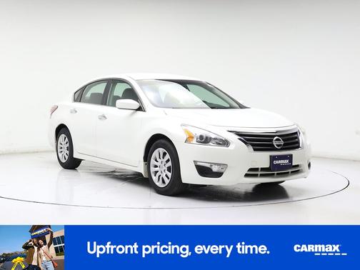White 2015 Nissan Altima S