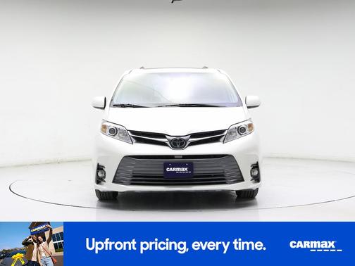 2019 Toyota Sienna XLE