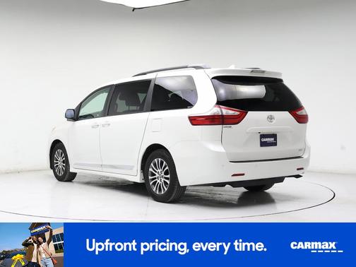 2019 Toyota Sienna XLE