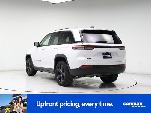 White 2025 Jeep Grand Cherokee Altitude X