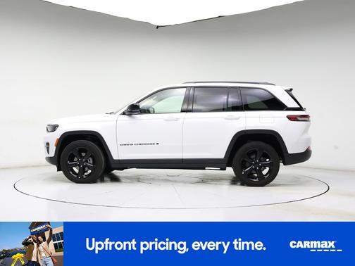 White 2025 Jeep Grand Cherokee Altitude X