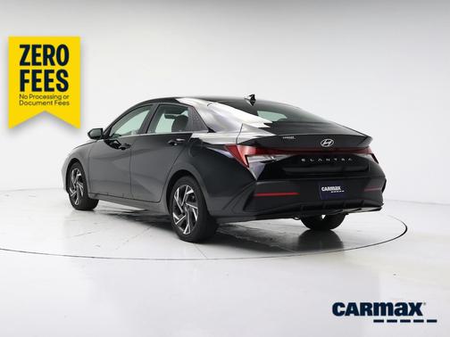 Black 2025 Hyundai ELANTRA SEL Convenience
