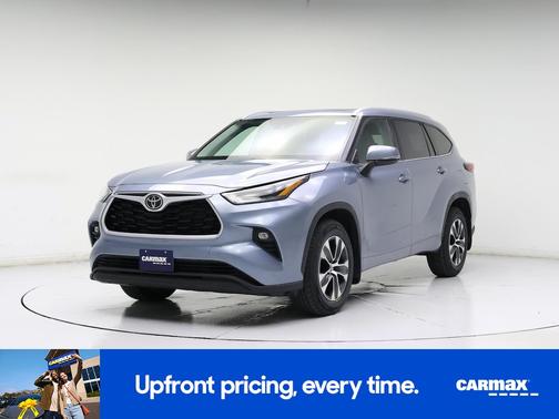 Blue 2022 Toyota Highlander XLE