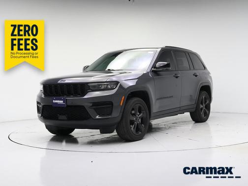 Gray 2024 Jeep Grand Cherokee Altitude X