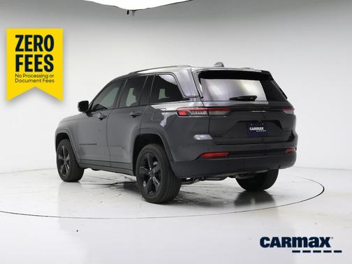 Gray 2024 Jeep Grand Cherokee Altitude X