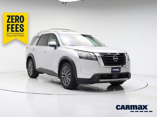 Silver 2023 Nissan Pathfinder SL