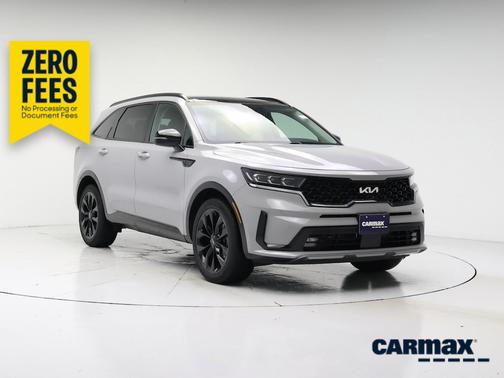 Gray 2023 Kia Sorento SX