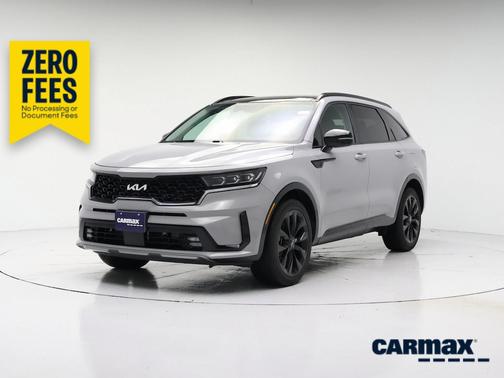 Gray 2023 Kia Sorento SX