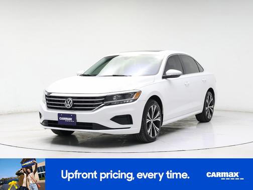 White 2022 Volkswagen Passat SE
