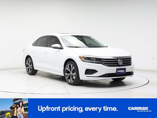 White 2022 Volkswagen Passat SE