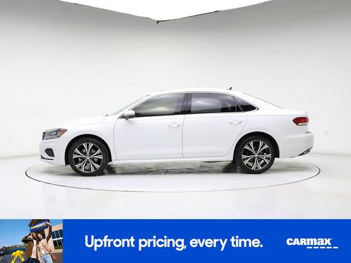 White 2022 Volkswagen Passat SE
