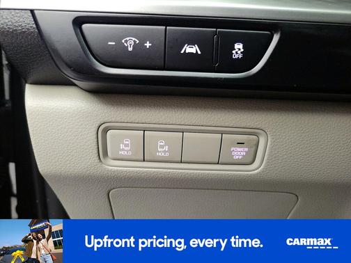 2022 Kia Carnival LX