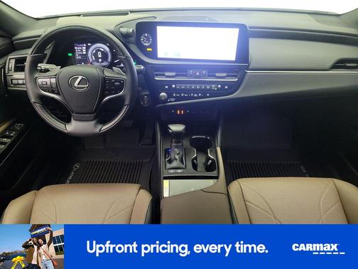 2024 Lexus ES 300h Luxury