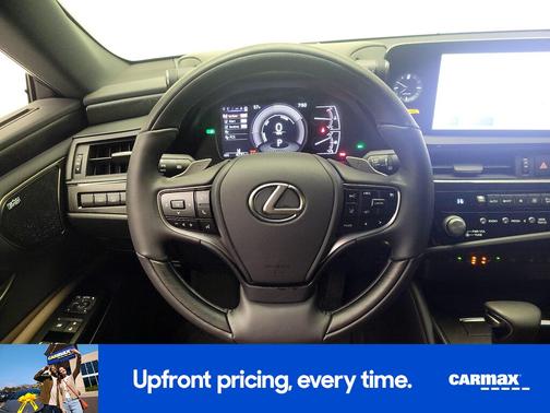 2024 Lexus ES 300h Luxury