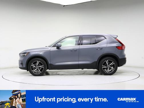 Gray 2023 Volvo XC40 B5 Plus Bright Theme