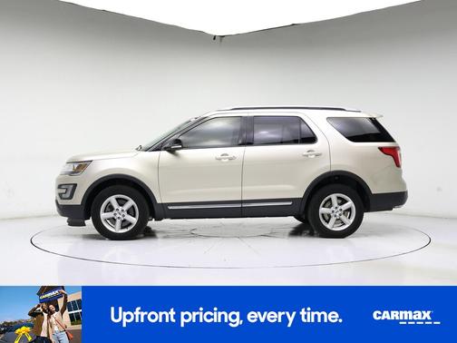 Gold 2017 Ford Explorer XLT