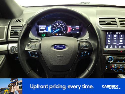 Gold 2017 Ford Explorer XLT